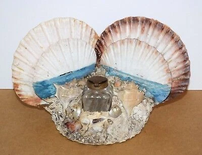 Petite Boîte Ancienne En Coquillages – Souvenir De Bord De Mer