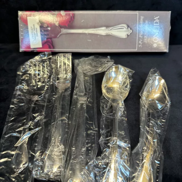 Vintage Oneida Chateau Stainless Steel 5pc. Place Setting - New