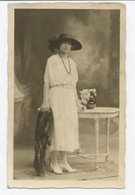 BP522 Carte Photo vintage card RPPC Femme mode fashion chapeau fourrure Hat