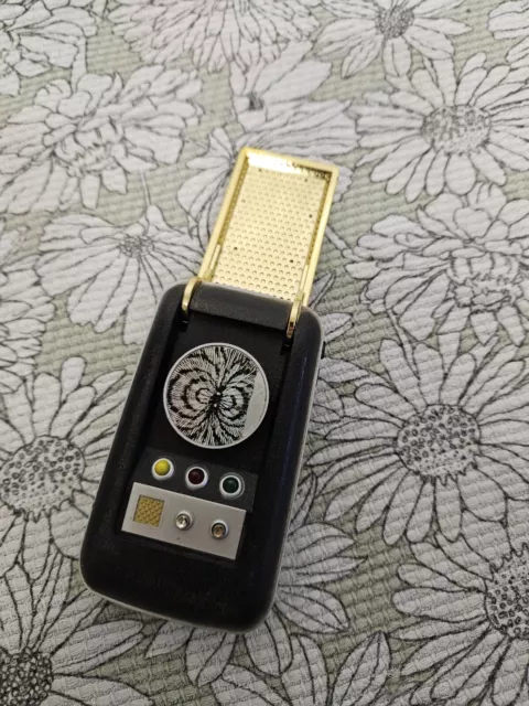 Playmates Star Trek Classic Communicator 1994 In excellent working condition