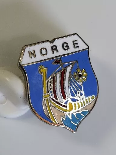 Norge Travel Souvenir Lapel Pin Norway Scandinavian Viking Ship 3