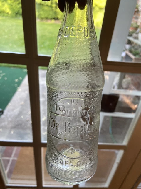 VINTAGE DR PEPPER EMBOSSED 10 2 4 PRISTINE 10oz BOTTLE