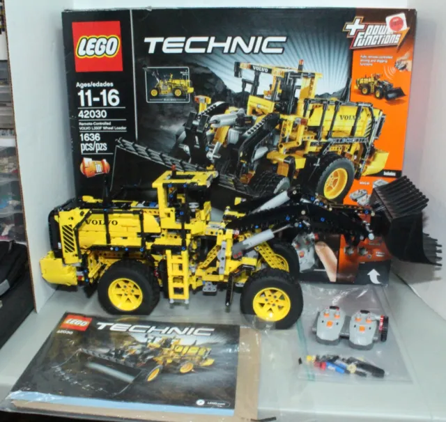 Lego 42030 Technic Volvo L350F Wheel Loader Complete w/ box and extra pieces