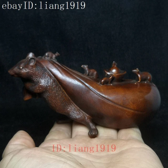 Old Chinese boxwood hand carved wealth bag mouse Statue decoration Gift L 4.8 in