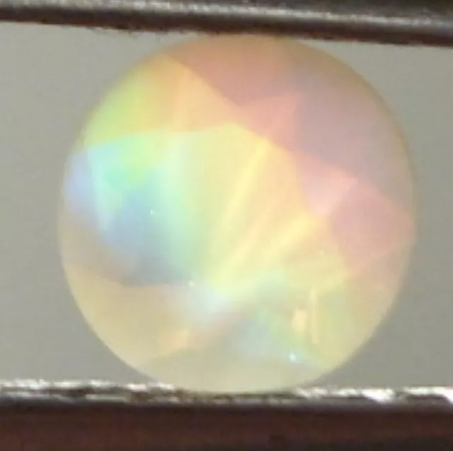 .30ct Beautiful Mexican Contra Luz Opal With Rainbow Color Play 5mm WoW *$1NR*