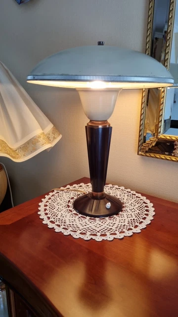 Lampe Champignon Jumeau Bakélite Modéle  320 Abat Jour Métal Laqué