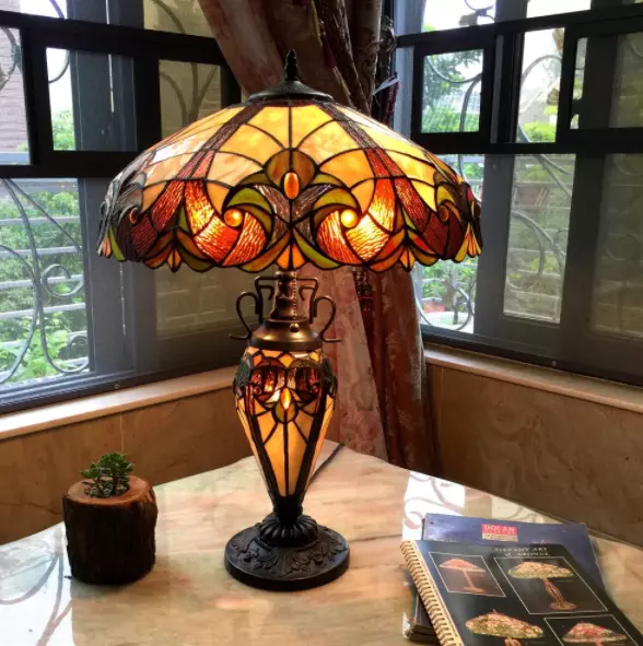 Lamp Tiffany Victorian Style Table Stained Glass Vintage Shade Light Desk Accent