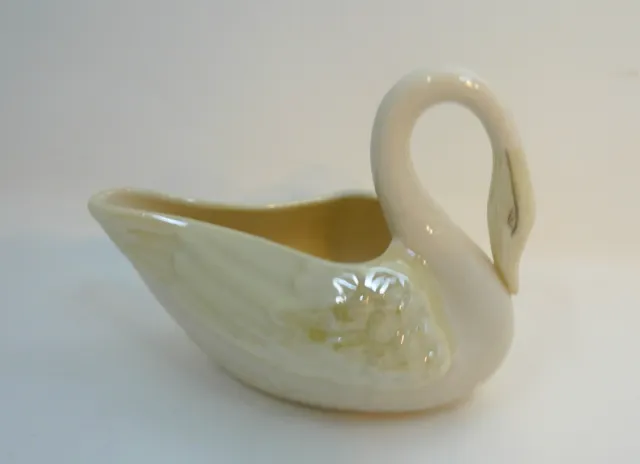 BELLECK COB Lustre Porcelain Swan Creamer 1980-1992 7th Mark