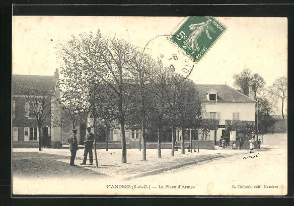 CPA Mandres, La Place d´Armes 1909