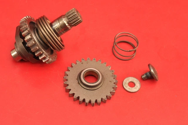 1991 87-92 SUZUKI LT250R LT 250R Kick Start Shaft Gear Idle Spur Bolt Complete