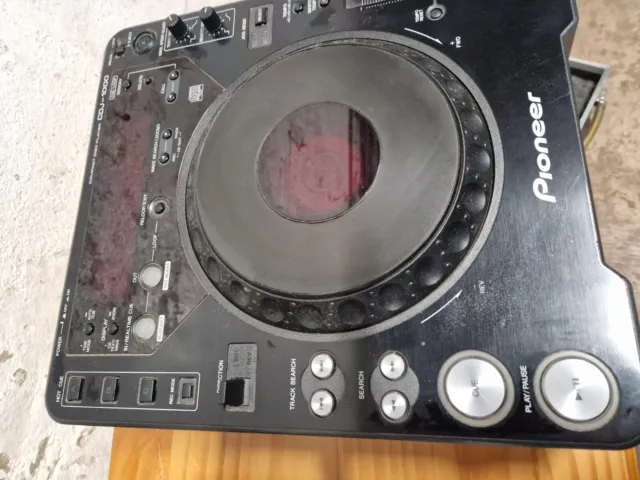 Pioneer CDJ 1000 mk1 DJ Turntables with Flight Case