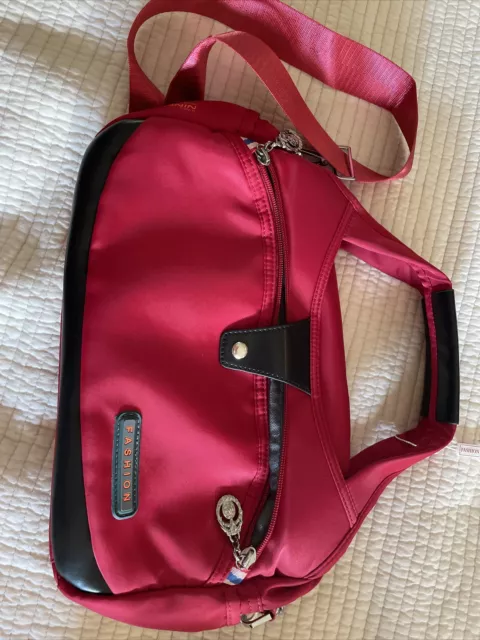 Crossbody Athletic Womans Purse Red New British Nineteen Original Sports Brand