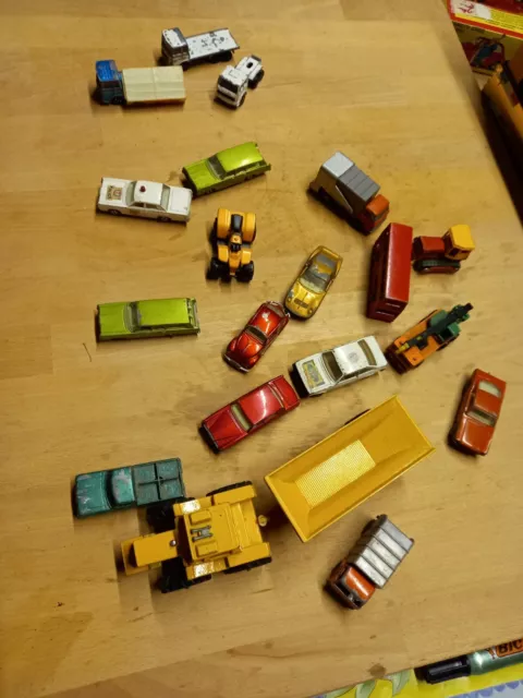 Lot de voitures et camions marques Tonka Majorette Matchbox etc