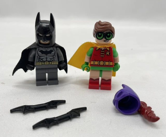 LEGO Batman and Robin DC Superhero Batarangs Batgirl Mask Minifigure Mini Figure