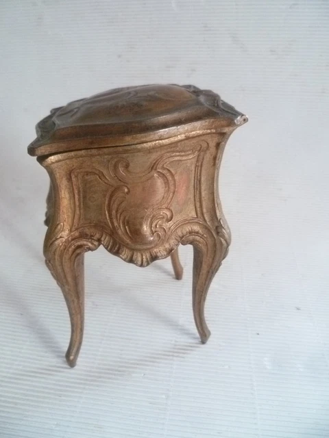 Jolie Boîte à Bijoux Ancienne En étain/métal, Intérieur Tissu Brillant Rose