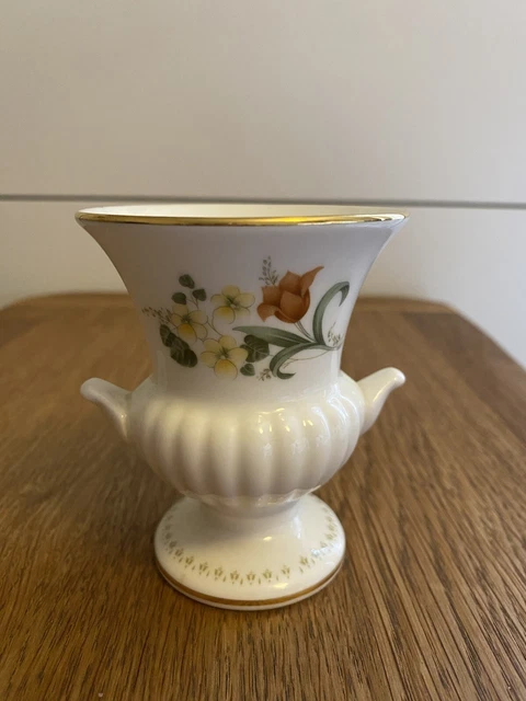 Vintage Wedgwood Mirabelle Bone China kleine Urne/Knospe Vase