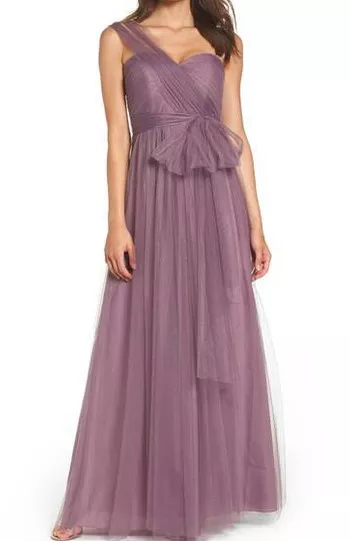 Jenny Yoo Annabelle Convertible Tulle Bridesmaid Prom Dress in Lilac Size 4