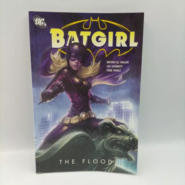 Batgirl The Flood DC Comics TPB Bryan Q Miller Lee Garbett