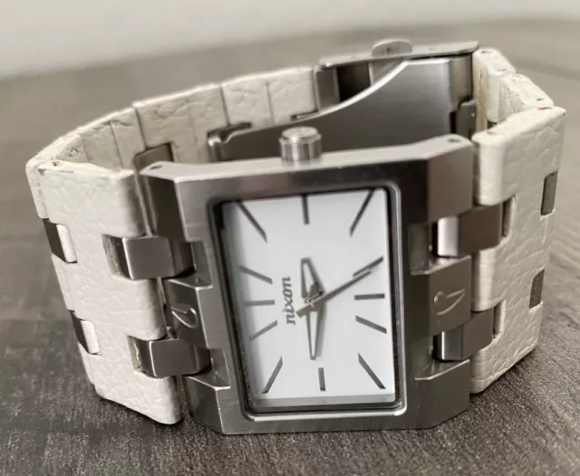 NIXON THE RIG Watch RARE White Silver Big Links Wristwatch