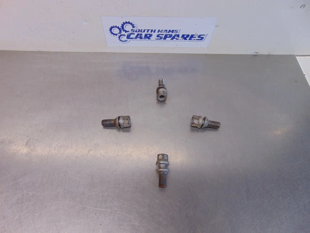 20 Black Wheel Bolts For Citroen Dispatch Mk3 (2016-2022) – Original Alloy Fitment