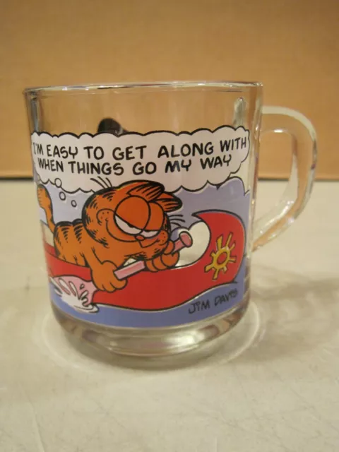 McDonald's 1978 Garfield Cat 3 1/2 in Glass Mug Cup United Feature Jim Davis