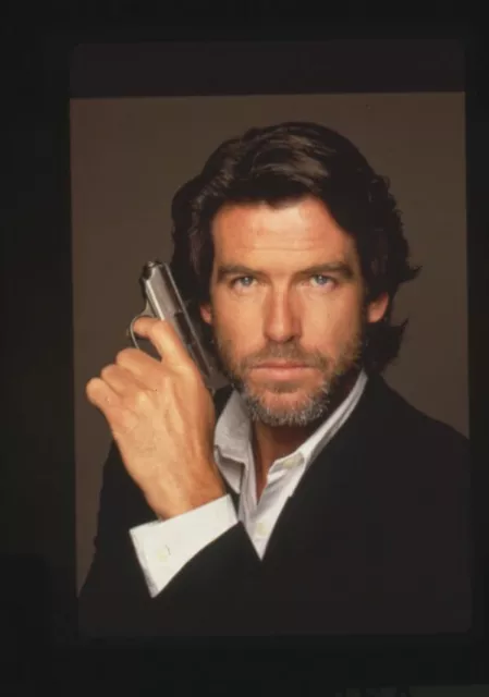 Pierce Brosnan Goldeneye James Bond Iconic Gun Pose Original 35mm Transparency