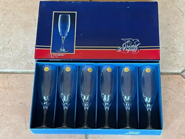 Coffret de 6 flûtes à champagne verres en CRISTAL D'ARQUES modèle VICOMTE / NEUF