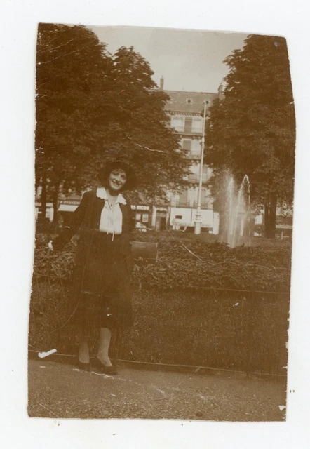 Vintage Amateur SNAPSHOT PHOTO, Smiling Woman in a Garden Park Fountain