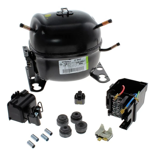 Moteur de ventilateur pour congélateur Indésit C00301746