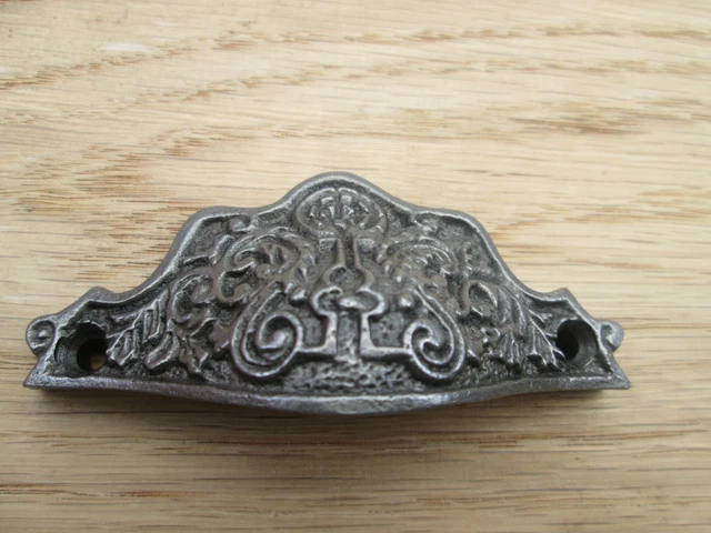 Victorian Decorative Iron Cupboard Drawer Cabinet Kitchen Cup Bin Pull Handle