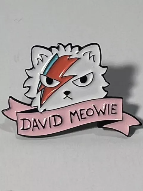 David Meowie Enamel Pin Badge NEW GIFT Cat Funny Retro 90's Style Music Silly
