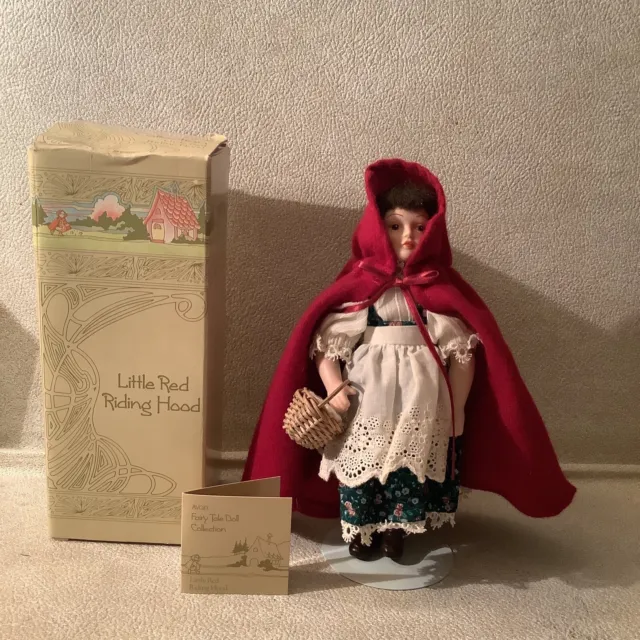 VINTAGE 1985 AVON LITTLE RED RIDING HOOD PORCELAIN FAIRY TALE DOLL w/STAND Box