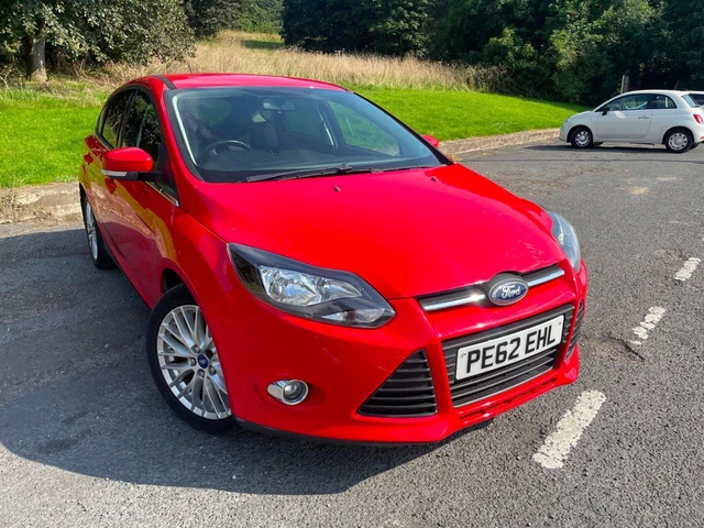 2012 Ford Focus 1.0 125 EcoBoost Zetec 5dr HATCHBACK Petrol Manual