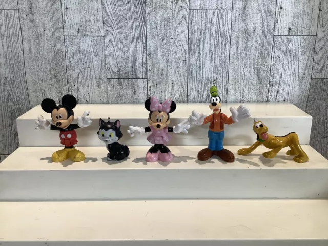 Disney Mickey Mouse, Minnie, Figaro, Goofy And Pluto Holiday Ornament