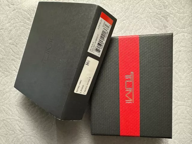 Tumi Men's Nappa Leather L-Fold ID Passcase