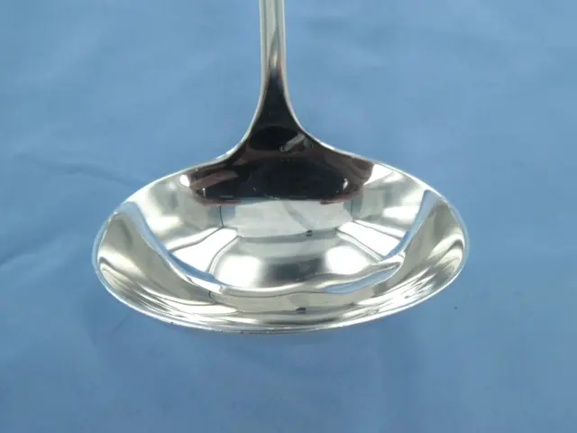 An Antique Sterling Silver Old English Sauce Or Toddy Ladle, Perth Circa 1771 . 3