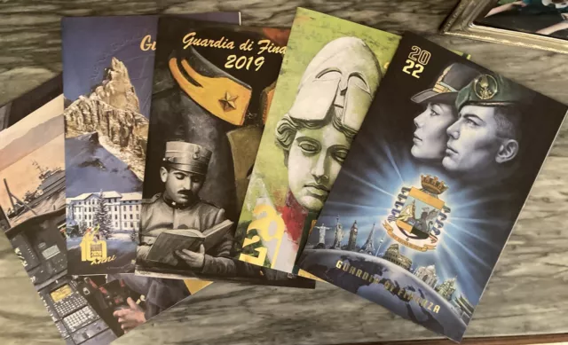 Lotto di 23 Calendari Guardia di Finanza dal 1997 al 2023.