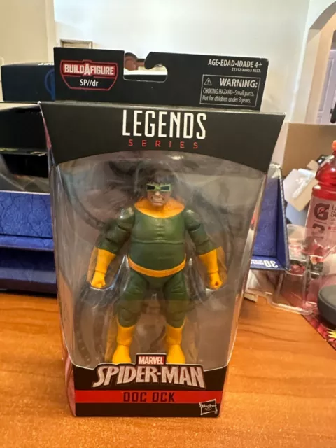  Marvel Legends Series Doctor Octopus & Aunt May 6-Inch