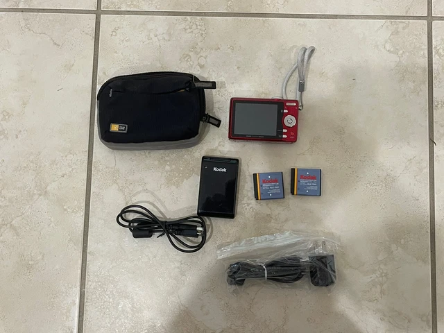 Kodak EasyShare M320 9.2MP Compact Digital Camera Red Tested