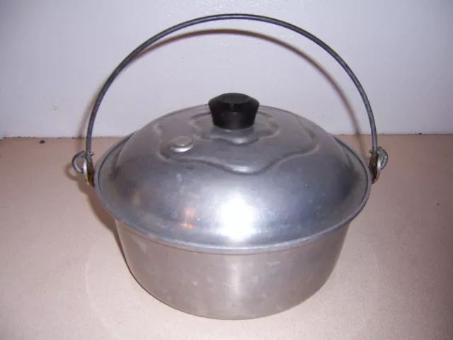 Vintage WEAR EVER Aluminum 4.5 Qt. DUTCH OVEN POT w/LID & STEAM VALVE #2344 1/2