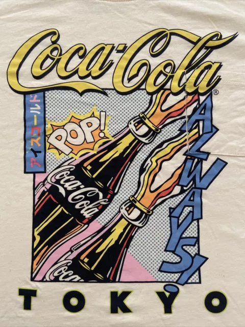 Coca Cola Tokyo faded yellow Crop Tee Shirt Size Large Roy Liechtenstein design.