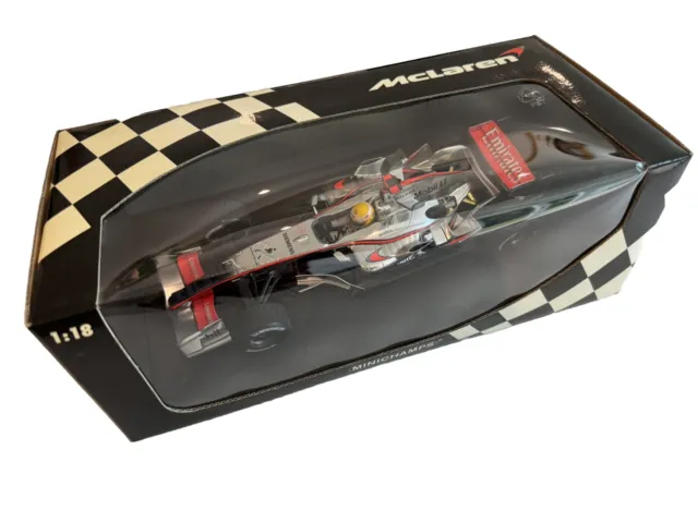 Minichamps McLaren MP4-21 L Hamilton  1st Roll out, Silverstone 2006 1/18 Model