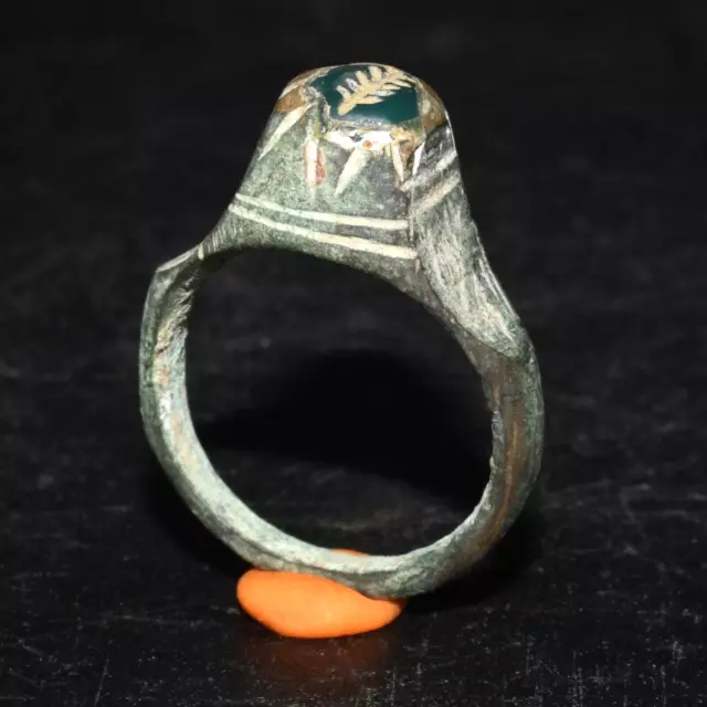 Ancient Greek Fine Bronze Ring With Stone Intaglio Circa 3rd-1st Century BC