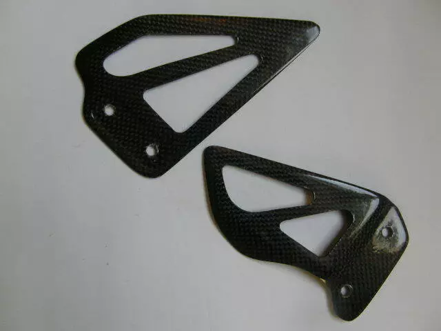 CARBON FIBRE Heel Plates Suzuki GSXR 600 750 1000 K1 to K4 + SRAD + TLS 1000