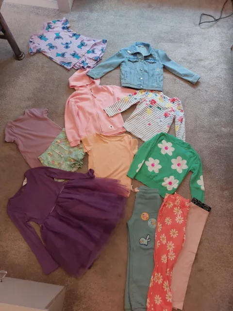 bundle of girls clothes aged 6-7 years