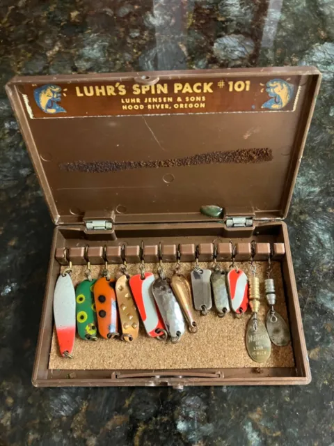 VINTAGE LUHR JENSEN & Sons Luhr's Lures Bear Valley Spinners Dlr Box #5 HM  NCL $80.00 - PicClick