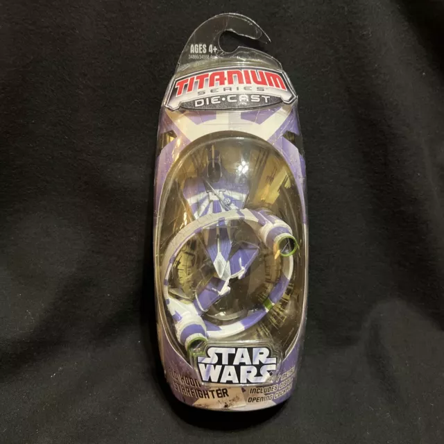 Micro Máquinas Star Wars Die-Cast Titanium Series Plo Koon's Jedi Starfighter