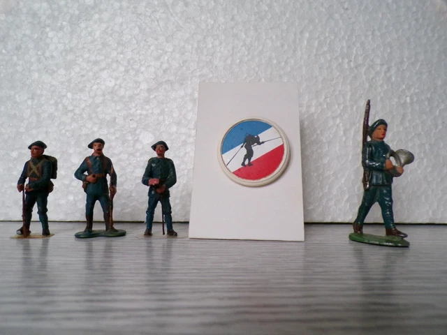 40 Chasseurs alpins au défilé Quiralu, pas Starlux 682