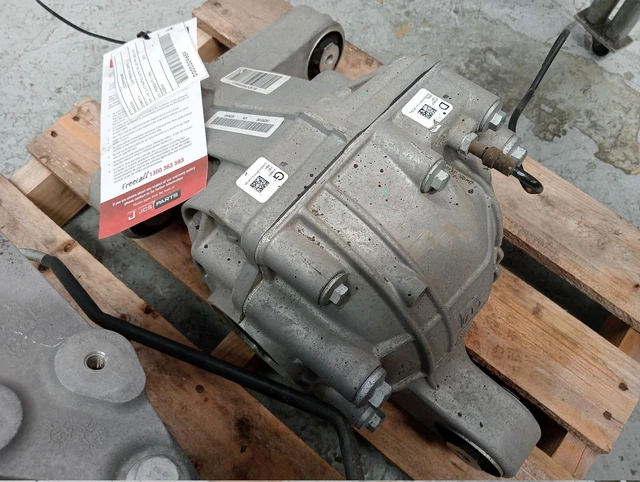 HOLDEN COMMODORE DIFFERENTIAL Centre Vf, V8, 3.27 Ratio, Auto T/M, Lsd ...