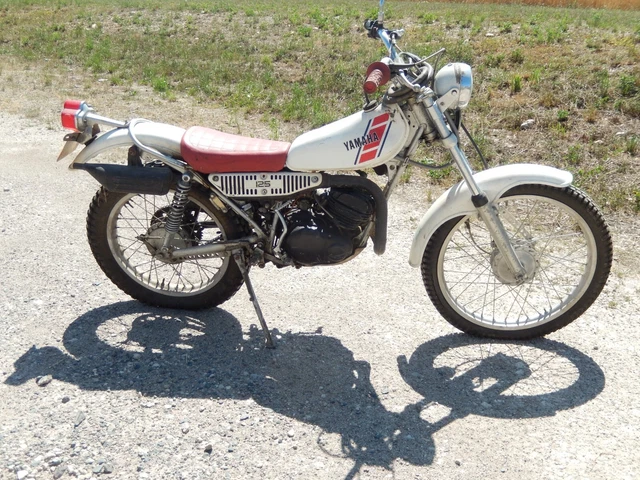 MOTO YAMAHA TY 125 TRIAL TY125 AVEC CARTE GRISE type 1K6 moto vintage 1985
